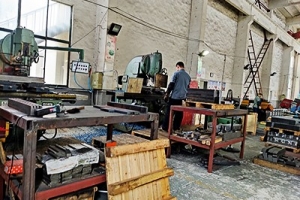 無(wú)錫安裝折彎?rùn)C(jī)夾模具時(shí)的五大注意事項(xiàng)，你知道嗎？